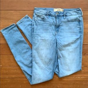 Hollister High Rise Skinny Jeans